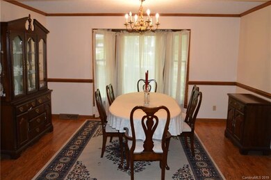 406 Florence Cir, Statesville, NC 28625 - photo 4