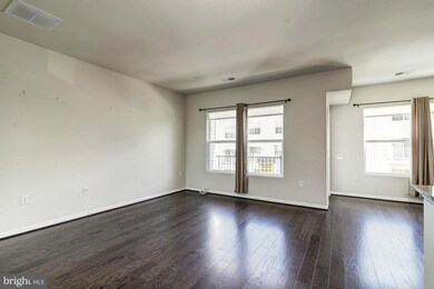 16862 Porters Inn Dr unit 46, Dumfries, VA 22026 - photo 6