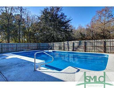 Swimming Pool/Hot Tub/Sauna.