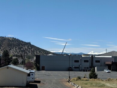 1271 NE Dawson Dr, Bend, OR 97701 - photo 4