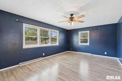 923 Pershing Blvd, Clinton, IA 52732 - photo 7