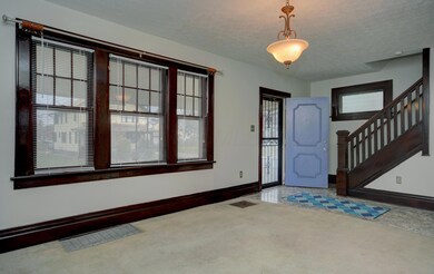 Living Room (5)