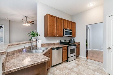 9077 Polaris Lakes Dr unit 9077, Columbus, OH 43240 - photo 7