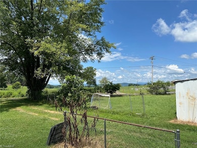 8431 Austin Traphill Rd, Elkin, NC 28621 - photo 6