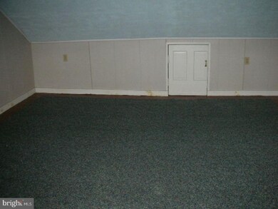 308 Walnut St, Lehighton, PA 18235 - photo 6