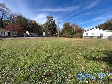 808 Peachtree St NW, Huntsville, AL 35816 - photo 5