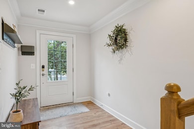 10719 Shadewell Spring Way, Manassas, VA 20110 - photo 3