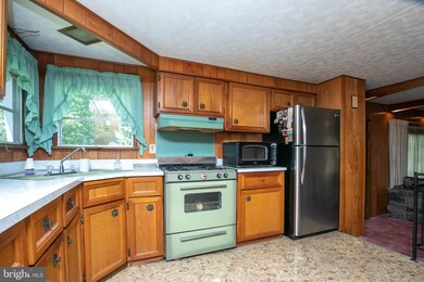 214 Dewey Ave, Williamstown, NJ 08094 - photo 4