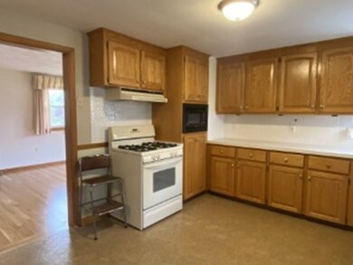 122 Hillcrest Rd, Waltham, MA 02451 - photo 2