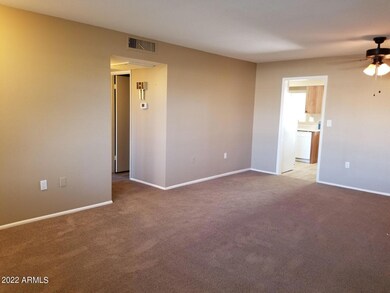 13674 N Garden Court Dr, Sun City, AZ 85351 - photo 2