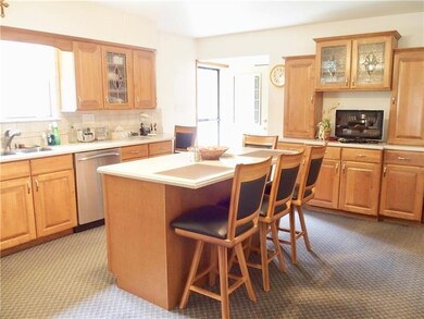 This kitchen will definitely be loved by every fam