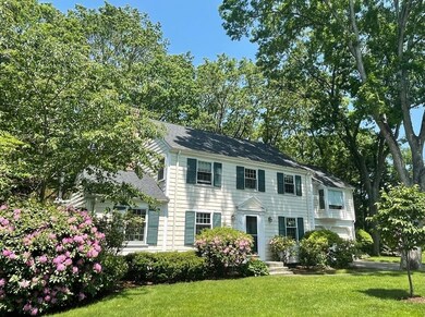 124 Pilgrim Rd unit RD, Wellesley Hills, MA 02481 - photo 2