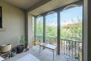 014_Balcony