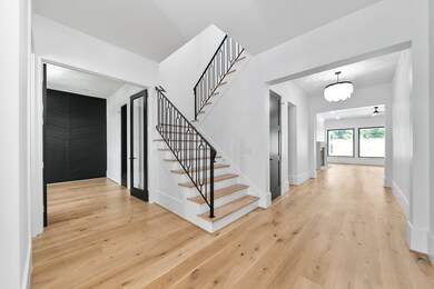 1526 Cheshire Ln, Houston, TX 77018 - photo 4