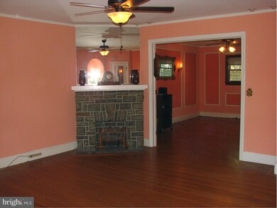 3722 Rexmere Rd, Baltimore, MD 21218 - photo 5