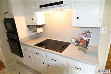 Kitchen Oven and Separate Cooktop