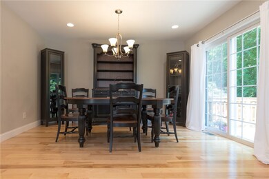 6 Richard St, Smithfield, RI 02917 - photo 4