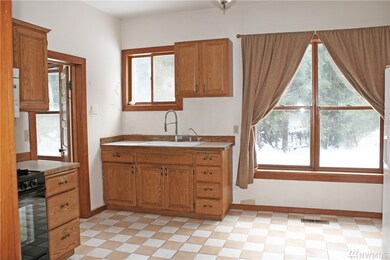 27416 E Lake Riley Rd, Arlington, WA 98223 - photo 6