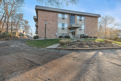 722 W Kilgore Rd unit 301, Kalamazoo, MI 49008 - photo 2