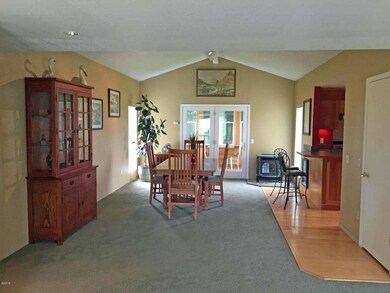 944 Kingfisher Ln, Kalispell, MT 59901 - photo 5