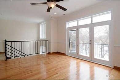 6044 N Washtenaw Ave unit 3, Chicago, IL 60659 - photo 3