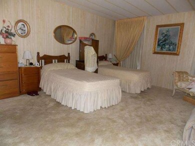 Huge spacious bedroom