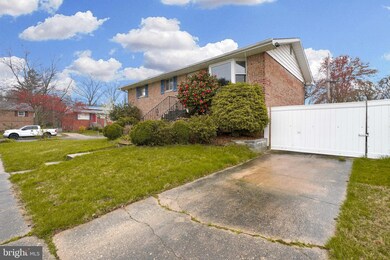 8911 Robin Place, Laurel, MD 20708 - photo 3