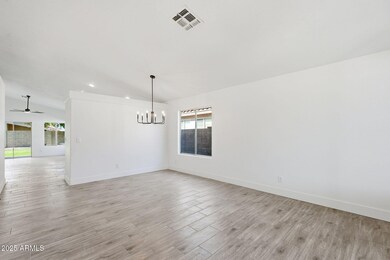 12430 N 42nd Ave, Phoenix, AZ 85029 - photo 6