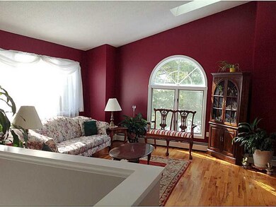 8 Valley View Cir, Cranston, RI 02921 - photo 3