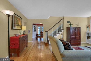 409 N Waverly St, Reading, PA 19607 - photo 4