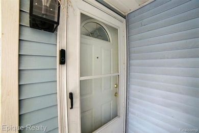 113 Hancock St, Manistee, MI 49660 - photo 5