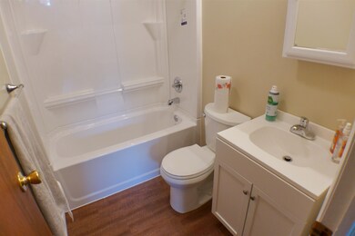LUNDGREN BATH