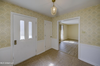 Entry Foyer 1
