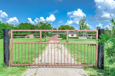 2838 County Road 179, Alvin, TX 77511 - photo 2