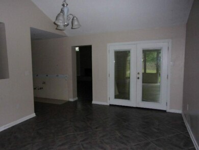 Dining Room. 4