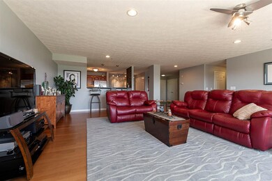 18 Mountain Laurels Dr unit U303, Nashua, NH 03062 - photo 3