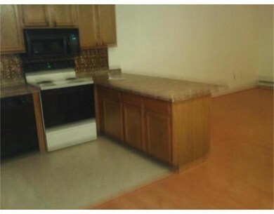 71 Edgeworth St unit 6, Worcester, MA 01605 - photo 2