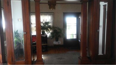 Living room with lots of light and built-ins