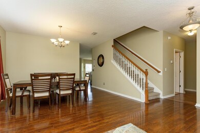 004_Dining Room