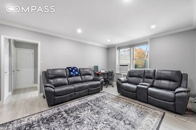 Netherland Gardens Cooperative unit 5C, Bronx, NY 10471 - photo 2