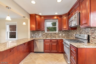 309 Palisade Rd unit 323, Elizabeth, NJ 07208 - photo 7