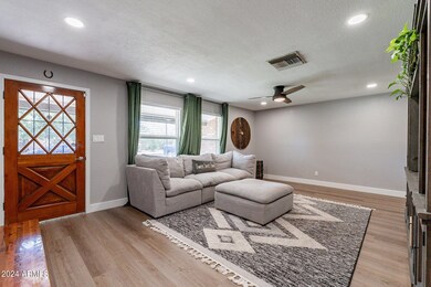 7-web-or-mls-Evergreen-7