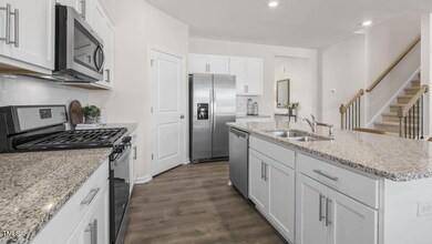 211 Pisgah St, Sanford, NC 27330 - photo 6