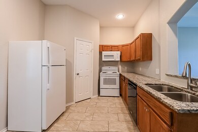 629 Green Mound Dr unit 100, Glenn Heights, TX 75154 - photo 6