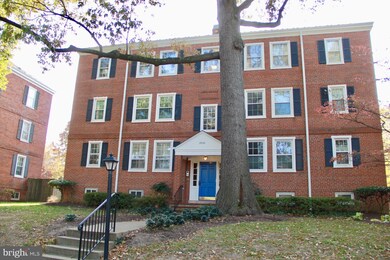 2938 S Columbus St unit B2, Arlington, VA 22206 - photo 2