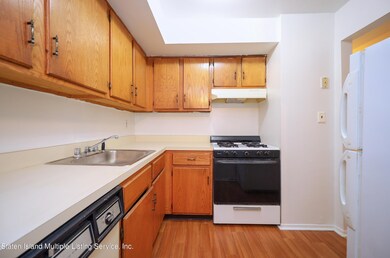 149 Colon Ave unit A, Staten Island, NY 10308 - photo 7