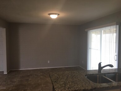 P1677116-Formal Dining Area-463700