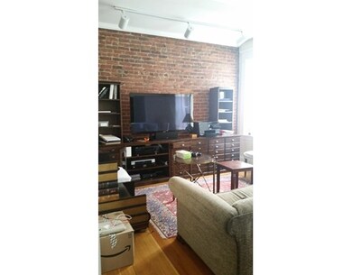 11 Verndale St unit 2, Brookline, MA 02446 - photo 3