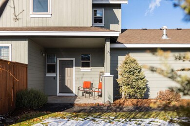 1211 NW 18th St, Redmond, OR 97756 - photo 4