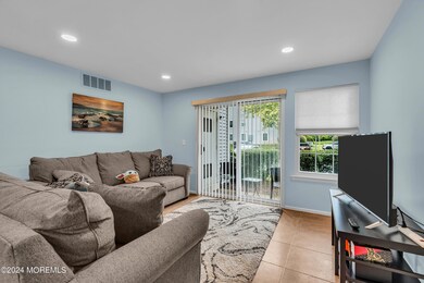 17 Hackamore Ct, Tinton Falls, NJ 07753 - photo 6